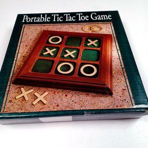 Deluxe Portable Tic Tac Toe Game 7x7 In. Walnut Felt Lined Travel Vtg Taiwan ROC